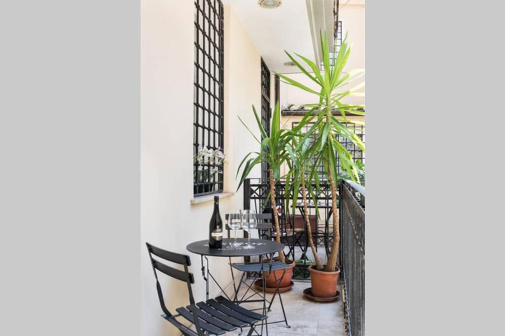 Lovely Colosseum Loft Apartment Рим Экстерьер фото